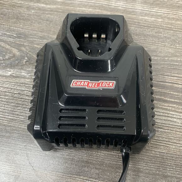 Channel Lock 7101 Charger 120v-60hz 48w 12v Class 2 Battery Charger - Picture 1 of 4